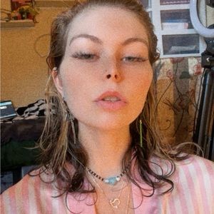 Meet your Posher, Sabrina